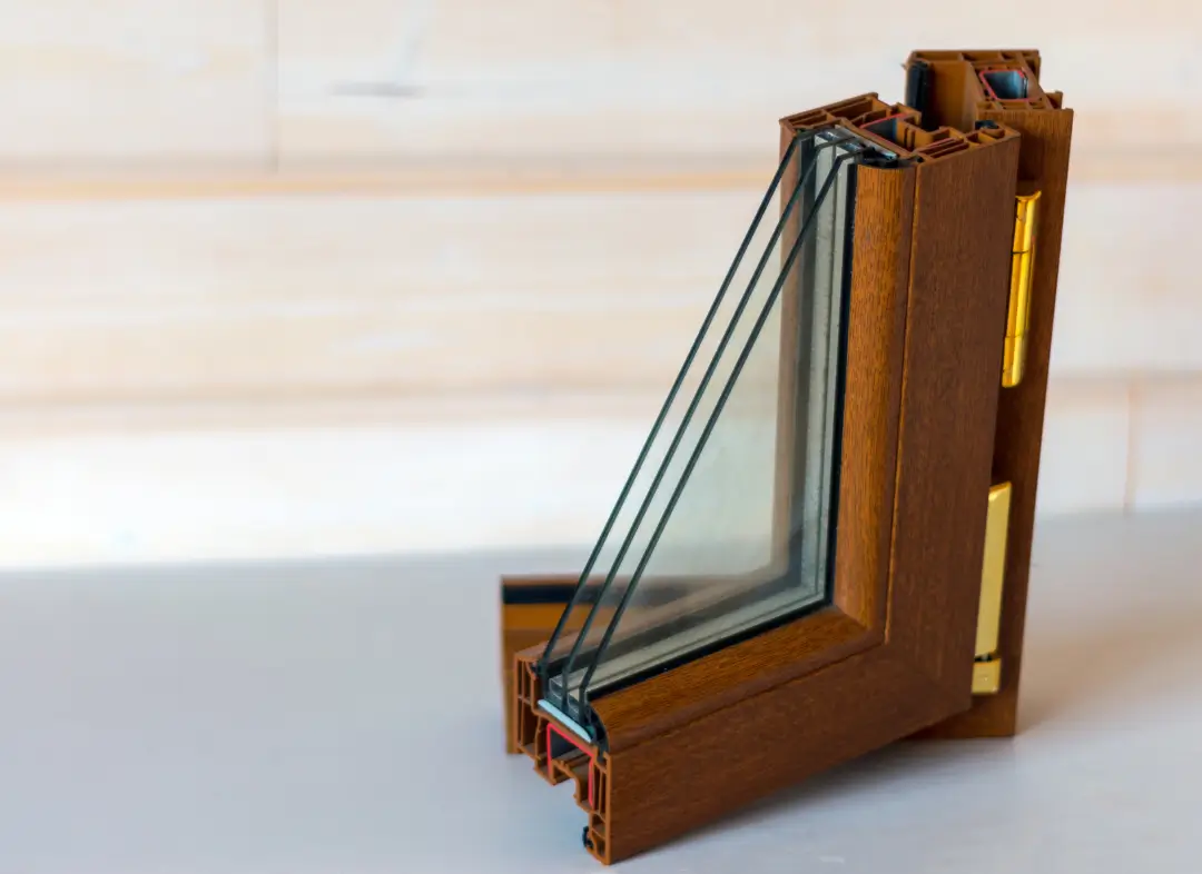 Installation de fenêtre en bois sur mesure Carpentras